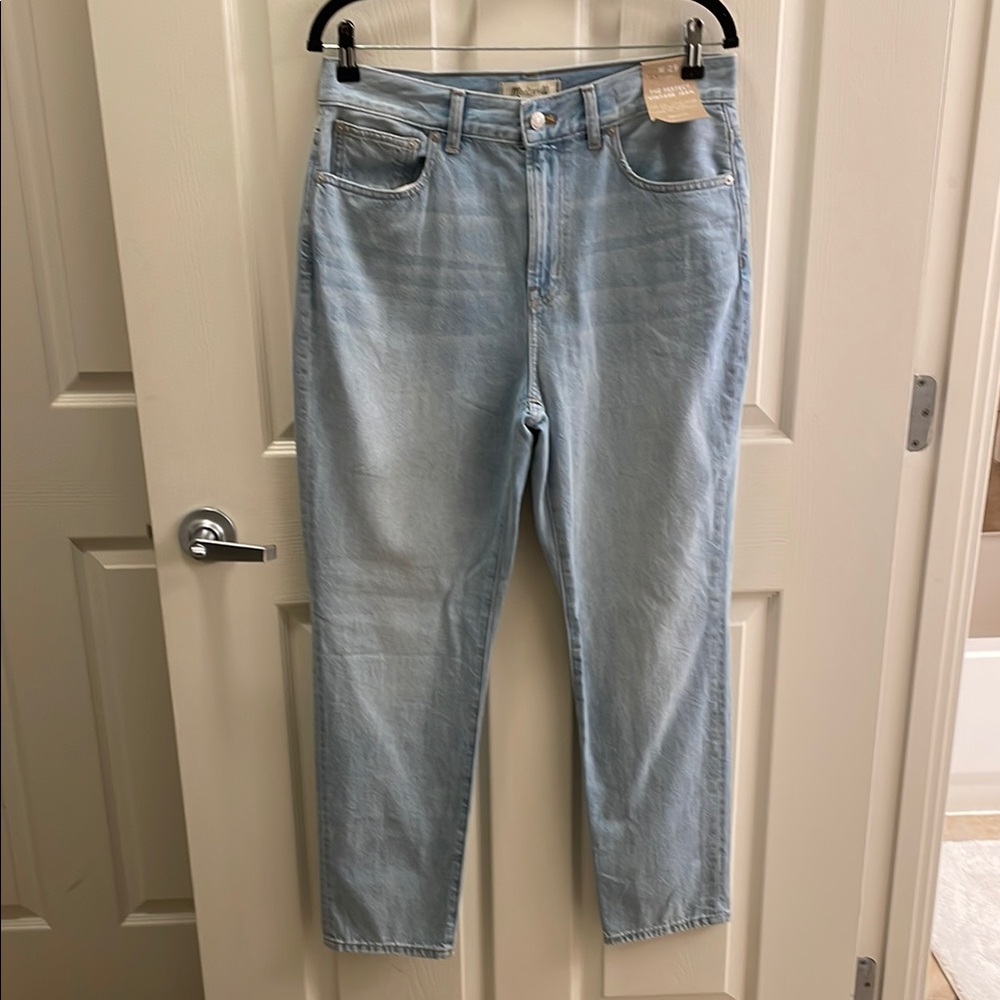 Madewell Blue Straight Leg Jeans with Vintage-Inspired Wash